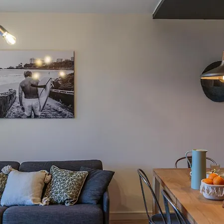 Beltza Rent A Modern With Terrace And Garden In * Μπιαρίτζ